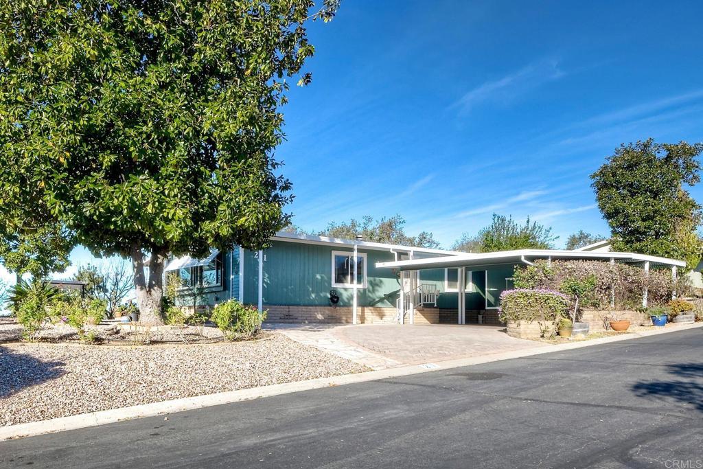 18218 Paradise Mountain Road Valley Center, CA 92082 - Photo 4 of 35