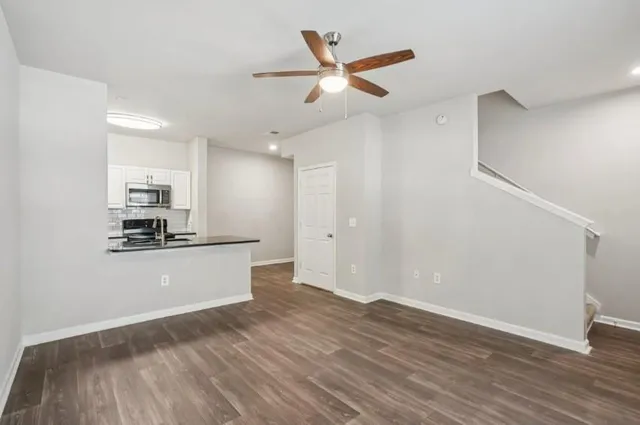 $1,459 | 405 Philip Boulevard, Unit 1406, Lawrenceville, GA 30046