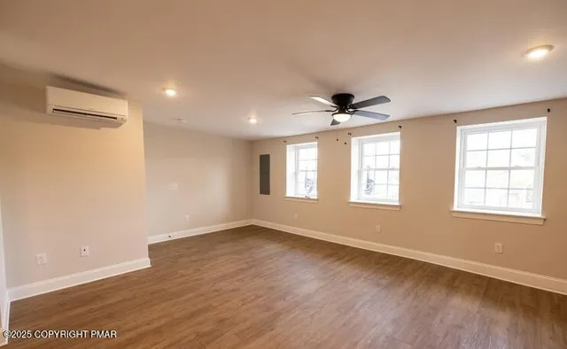 $1,975 | 611 Main Street, Unit 301, Stroudsburg, PA 18360