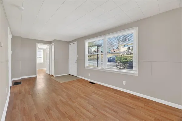 $139,900 | 2209 South Hawthorne Avenue, Independence, MO 64052