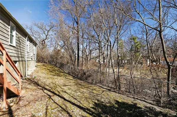 $139,900 | 2209 South Hawthorne Avenue, Independence, MO 64052