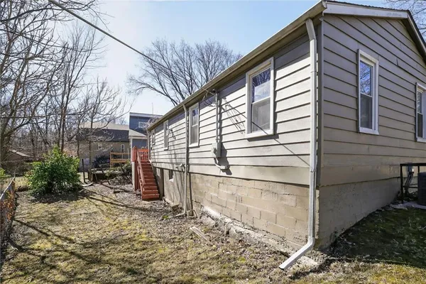 $139,900 | 2209 South Hawthorne Avenue, Independence, MO 64052