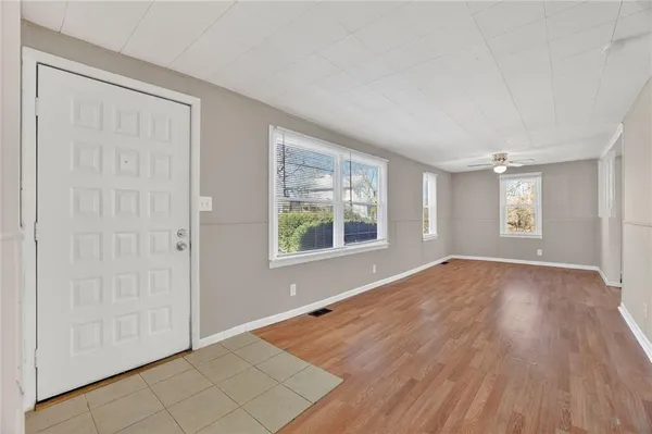 $139,900 | 2209 South Hawthorne Avenue, Independence, MO 64052