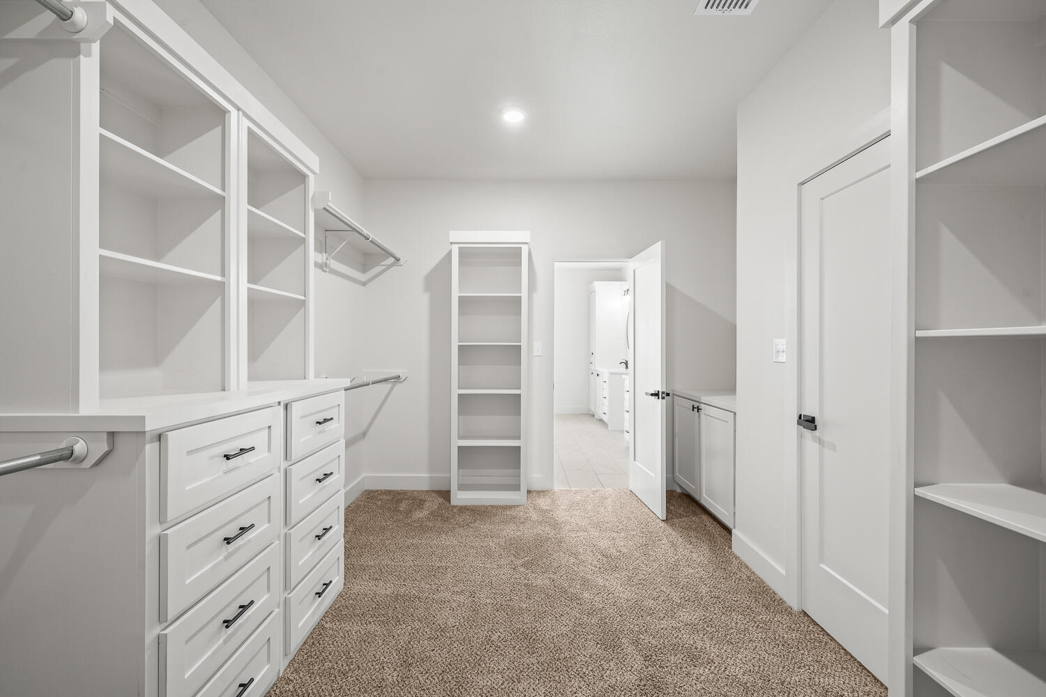 7205 East F M 41 Slaton, TX 79364 - Photo 14 of 47 a view of walk in closet