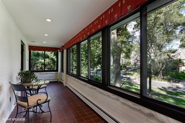 354 Forest Road Hinsdale, IL 60521 - Photo 8 of 24