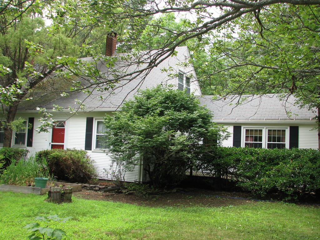 1 Lake Road Ashburnham, MA 01430 - Photo 1 of 14 a front view of a house with a yard