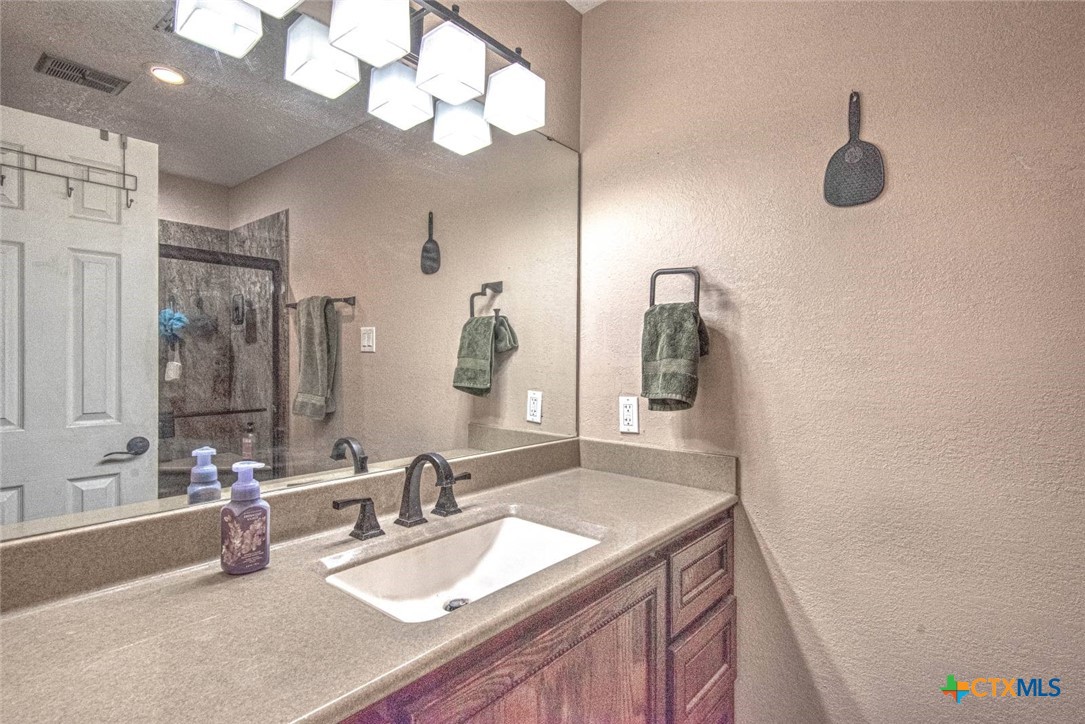 4802 Stone Ridge Drive Temple, TX 76502 - Photo 16 of 27 MASTER VANITY