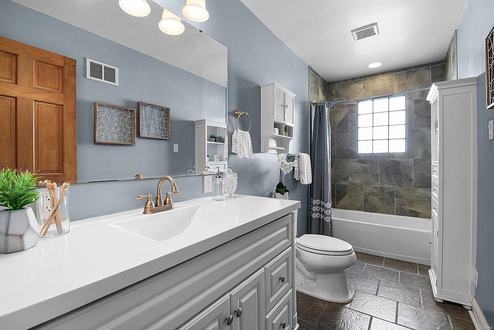 237 Timbercrest Road St. Louis, MO 63122 - Photo 9 of 16