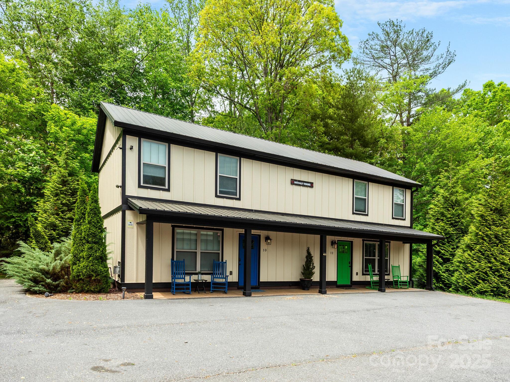 12 Martin Valley Road Swannanoa, NC 28778 - Photo 1 of 28 Gallery Image 1