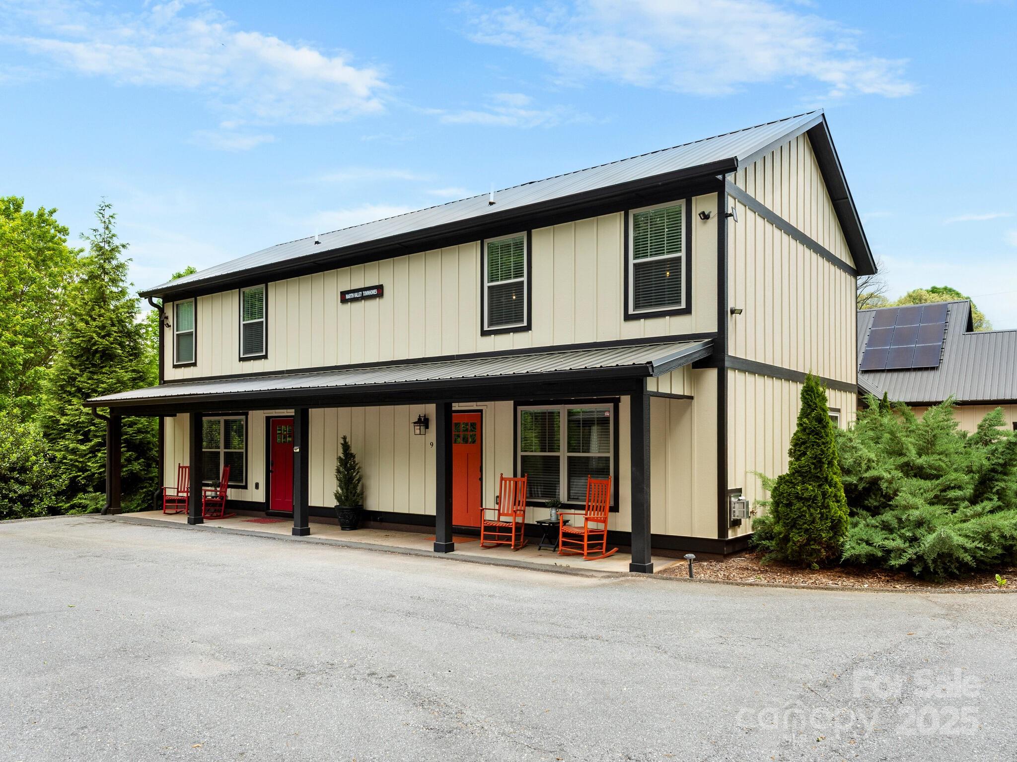 12 Martin Valley Road Swannanoa, NC 28778 - Photo 3 of 28 Gallery Image 3