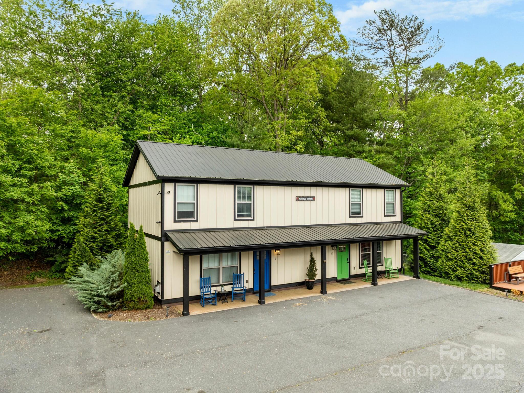 12 Martin Valley Road Swannanoa, NC 28778 - Photo 4 of 28 Gallery Image 4