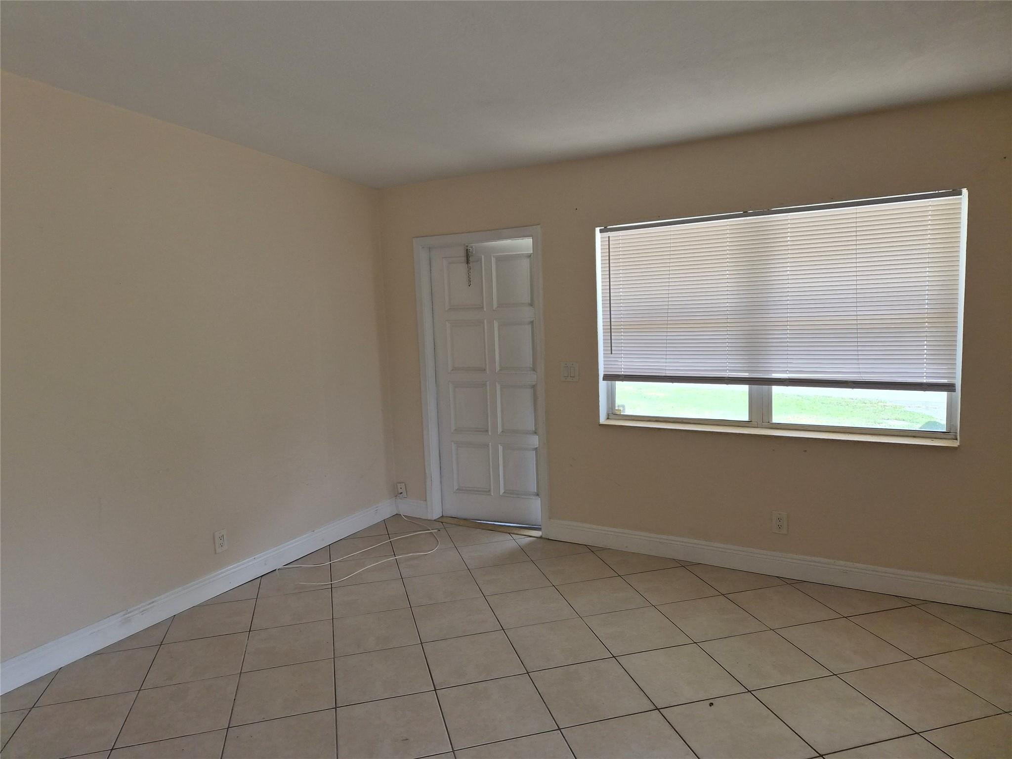 521 Oleander Road Lantana, FL 33462 - Photo 4 of 5 Photo 4