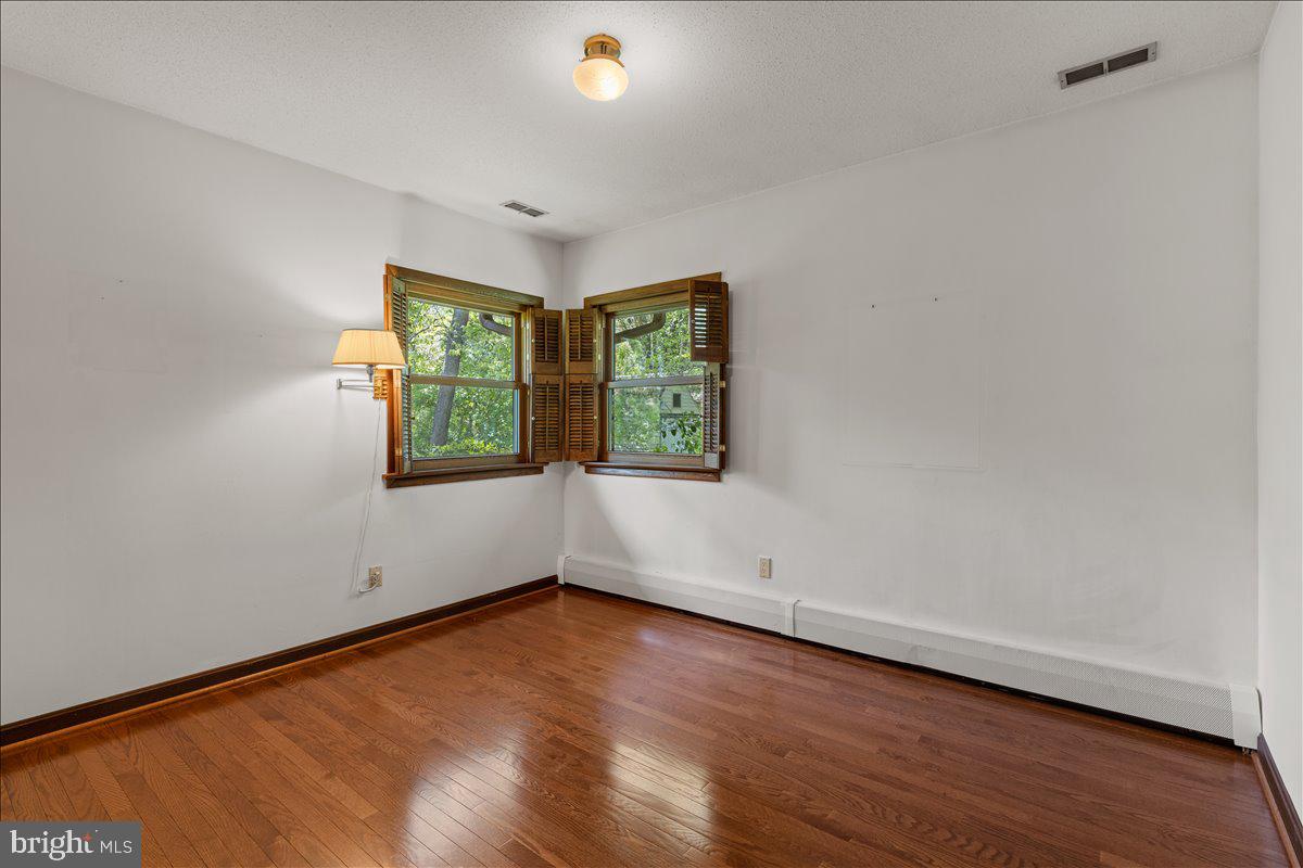 6912 Highbridge Road Bowie, MD 20720 - Photo 15 of 42 Bedroom 2