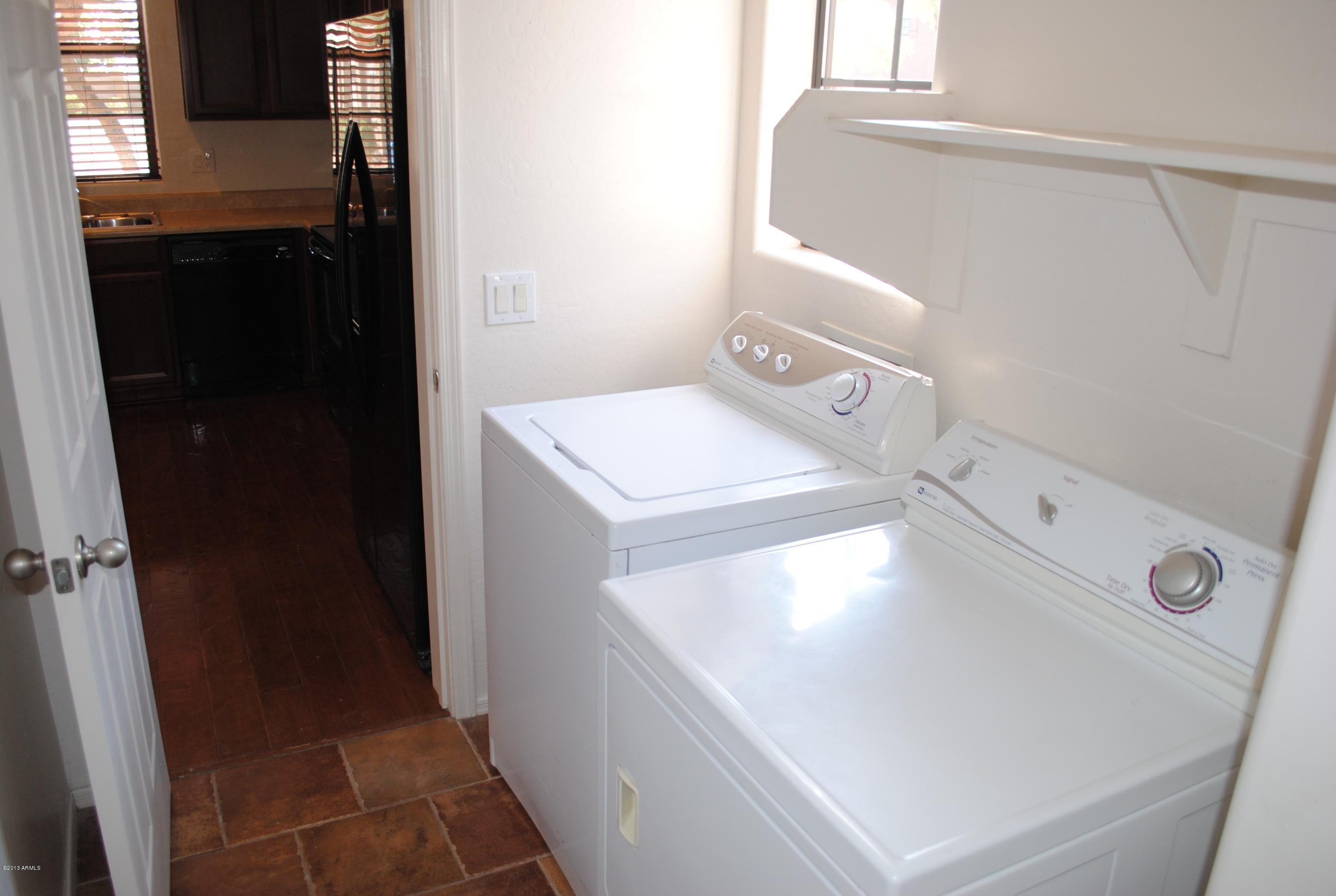 2394 West Sleepy Ranch Road Phoenix, AZ 85085 - Photo 8 of 19 214