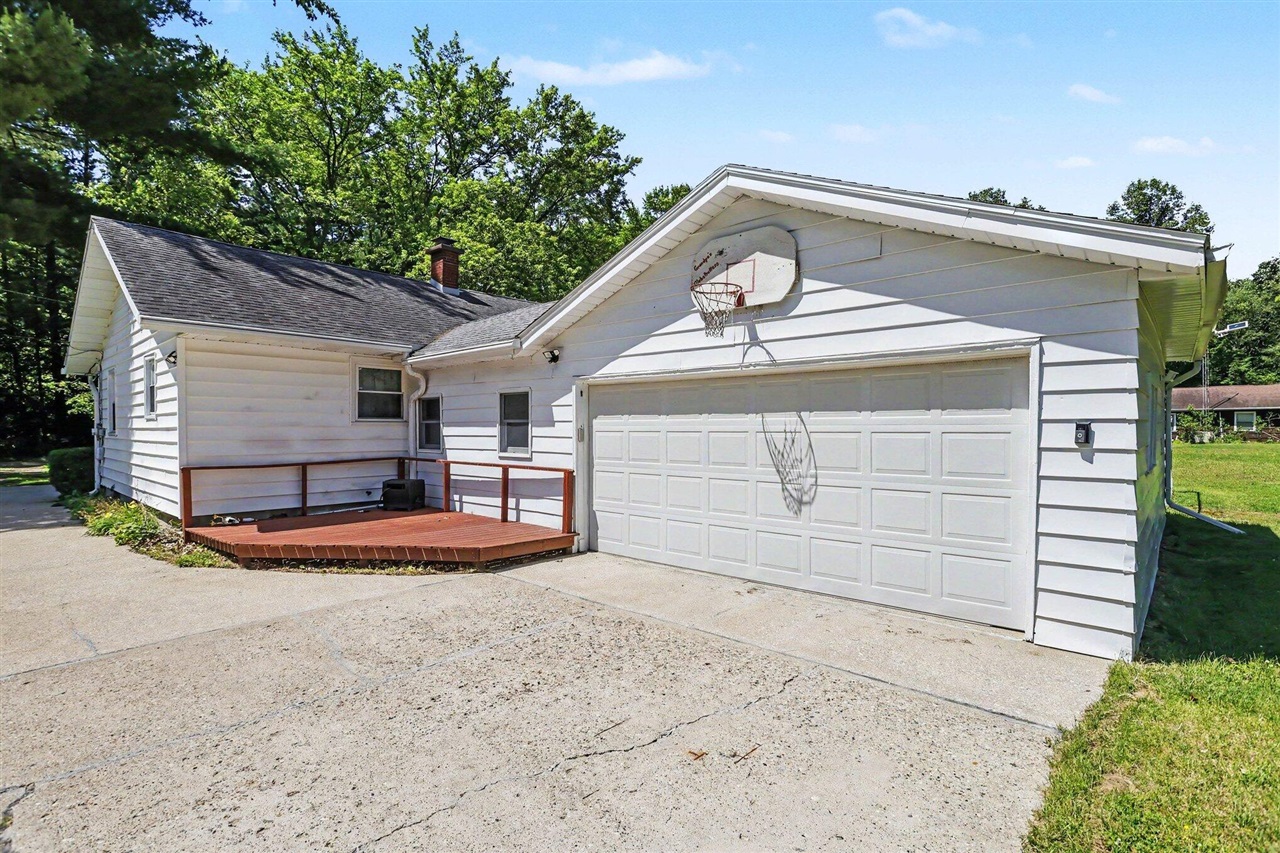 229 Hartman Road Niles, MI 49120 - Photo 5 of 35 Gallery Image 5