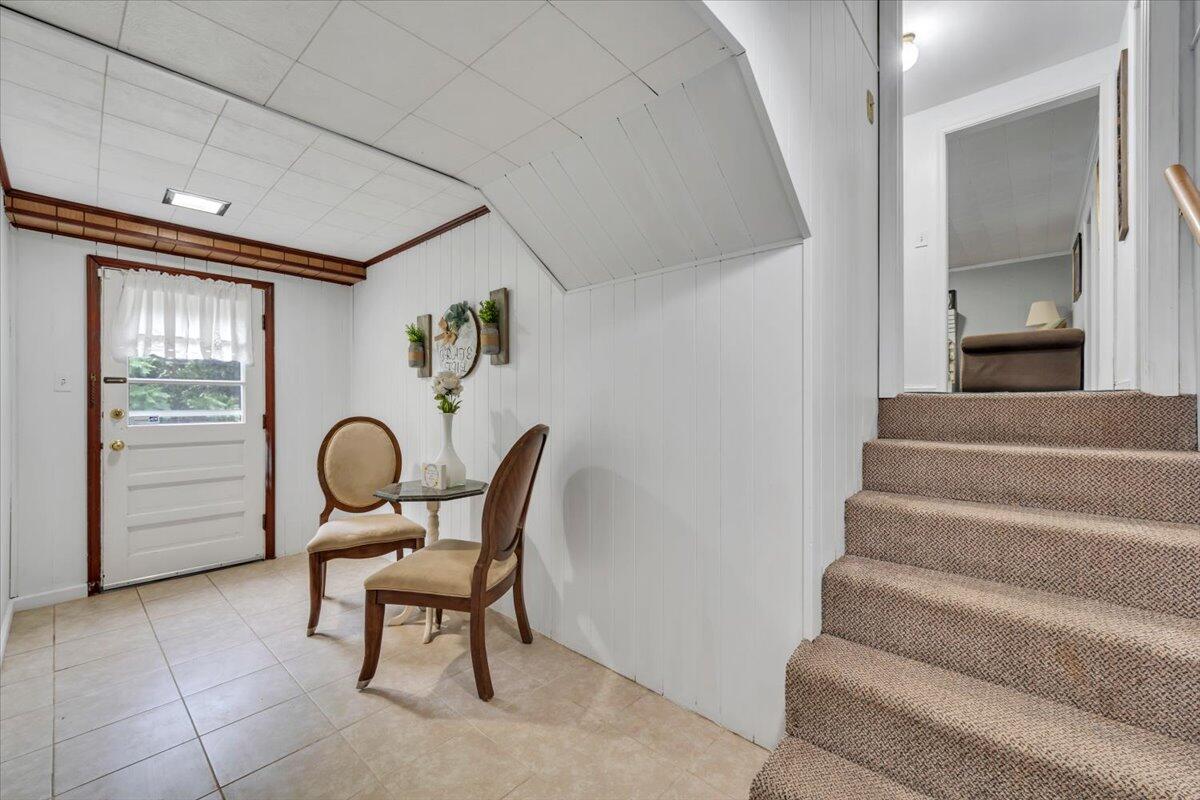 4508 Rosecrest Road Roanoke, VA 24018 - Photo 29 of 39 Basement stairs