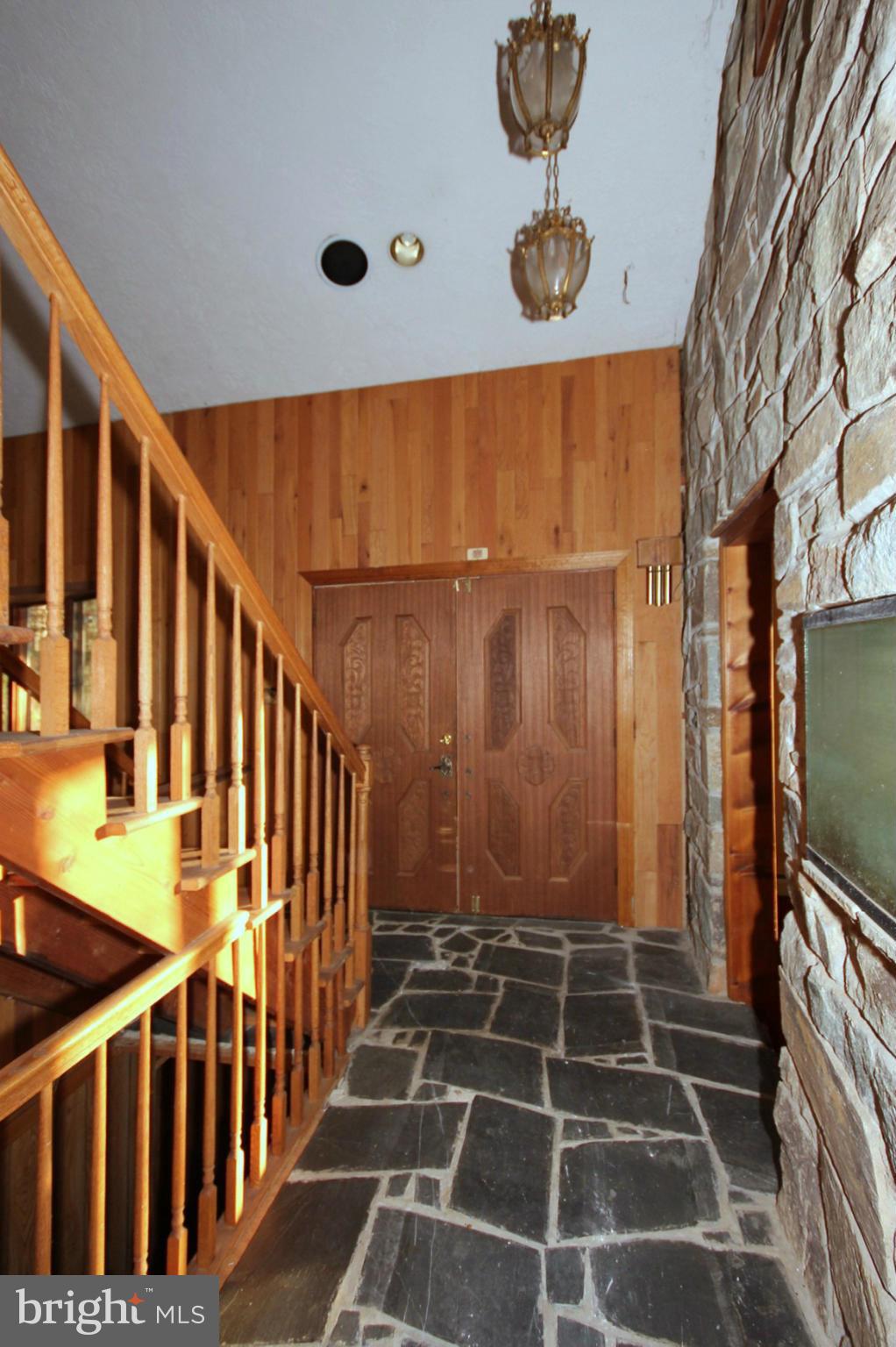 6915 Brooks Road Highland, MD 20777 - Photo 14 of 27 Interior (General)