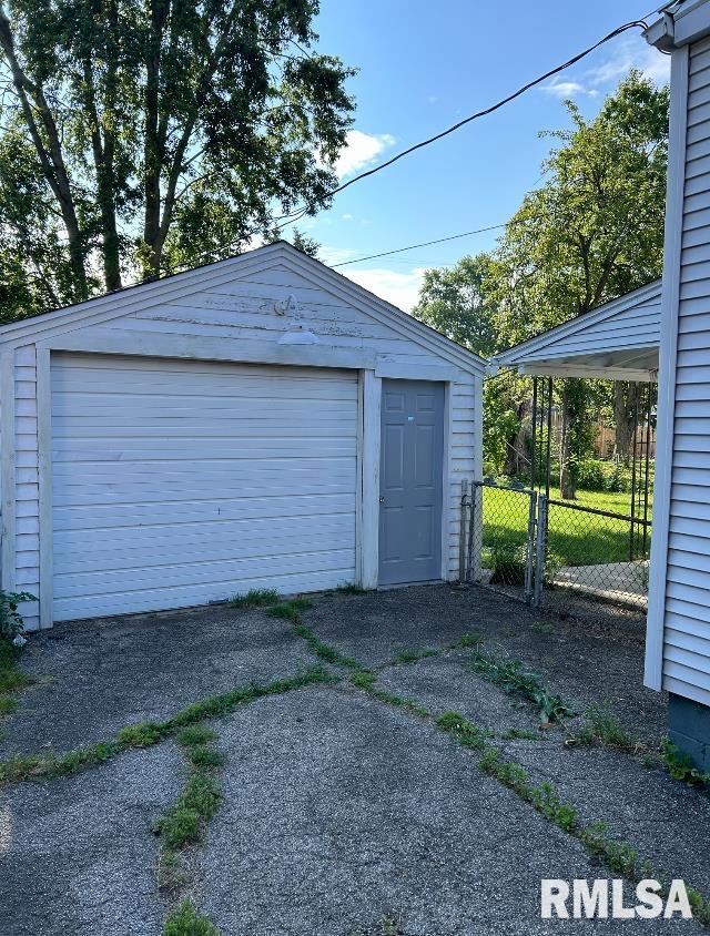 2122 North 21st Street Springfield, IL 62702 - Photo 3 of 3
