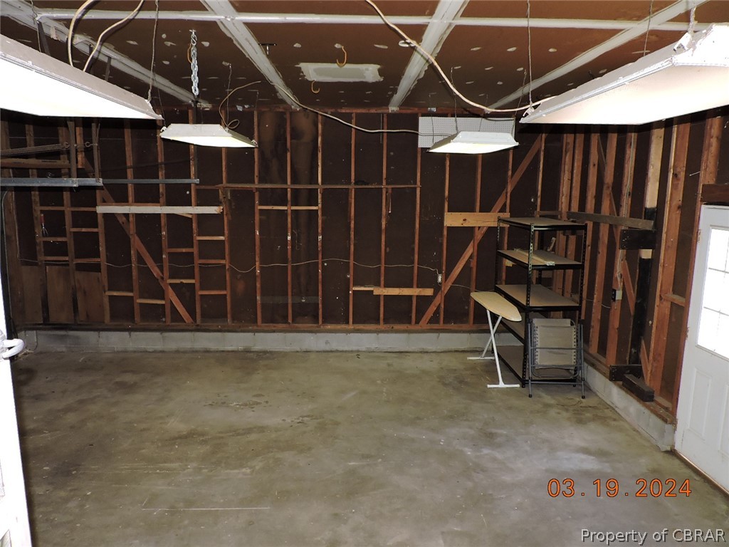 4079 Providence Road Hayes, VA 23072 - Photo 13 of 14 2 car attached