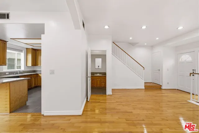 $849,000 | 4838 Elmwood Avenue, Unit 7, Los Angeles, CA 90004