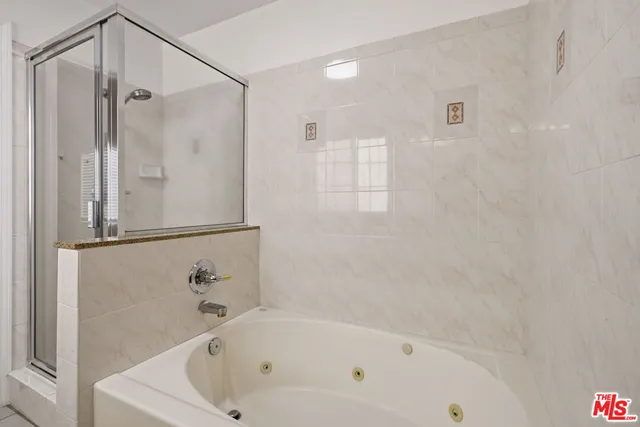 $849,000 | 4838 Elmwood Avenue, Unit 7, Los Angeles, CA 90004