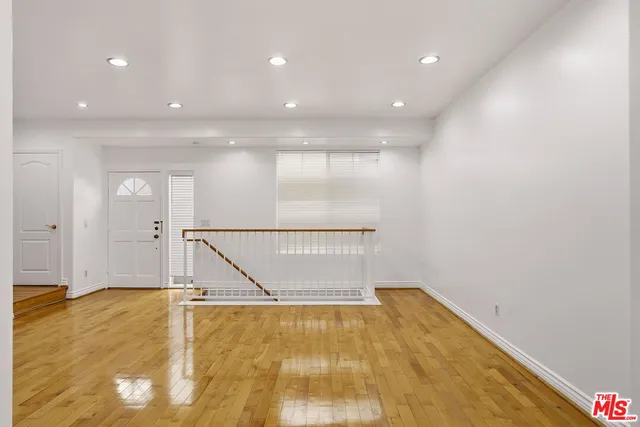 $849,000 | 4838 Elmwood Avenue, Unit 7, Los Angeles, CA 90004