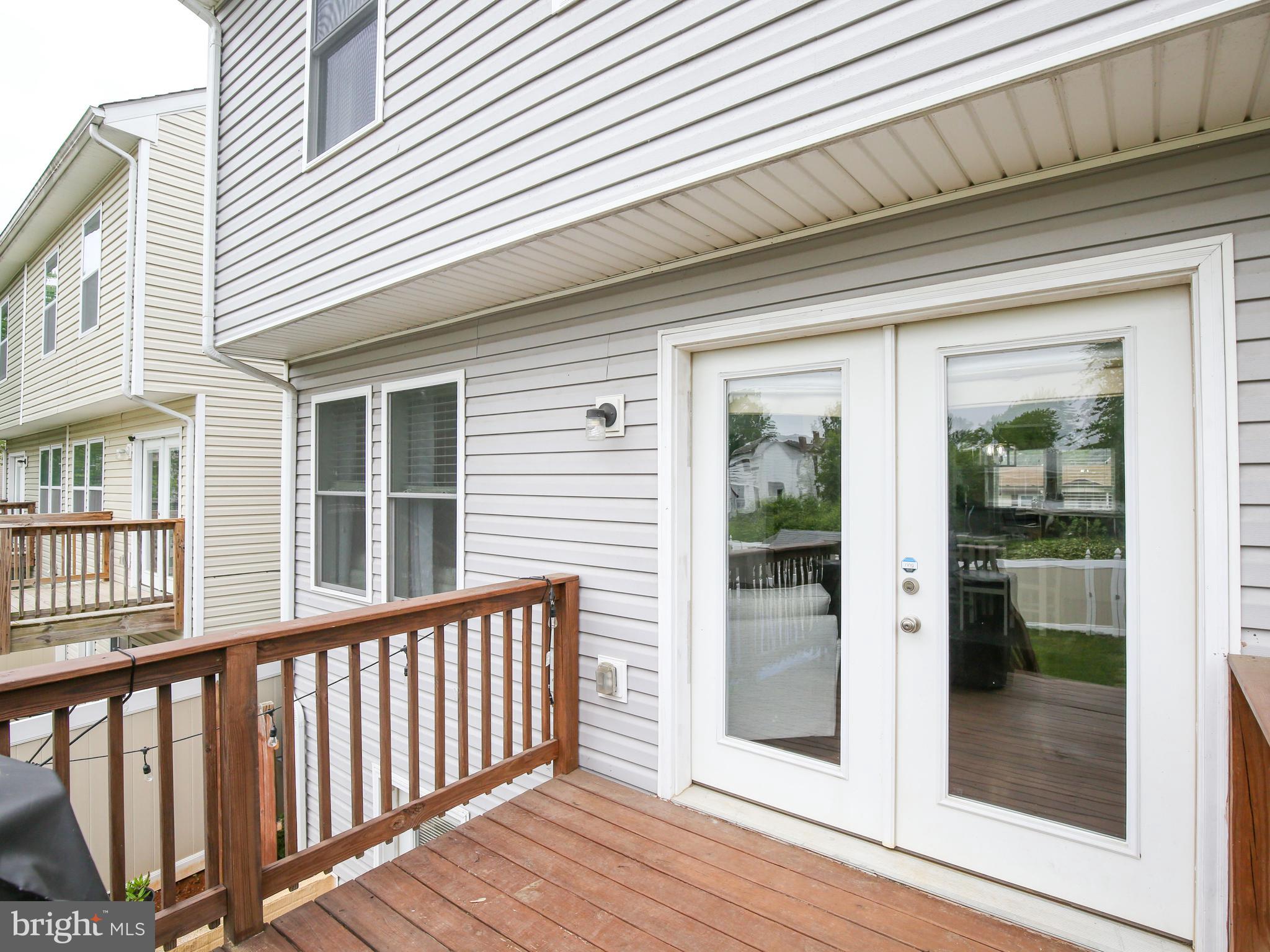 415 East 6th Avenue Ranson, WV 25438 - Photo 12 of 37