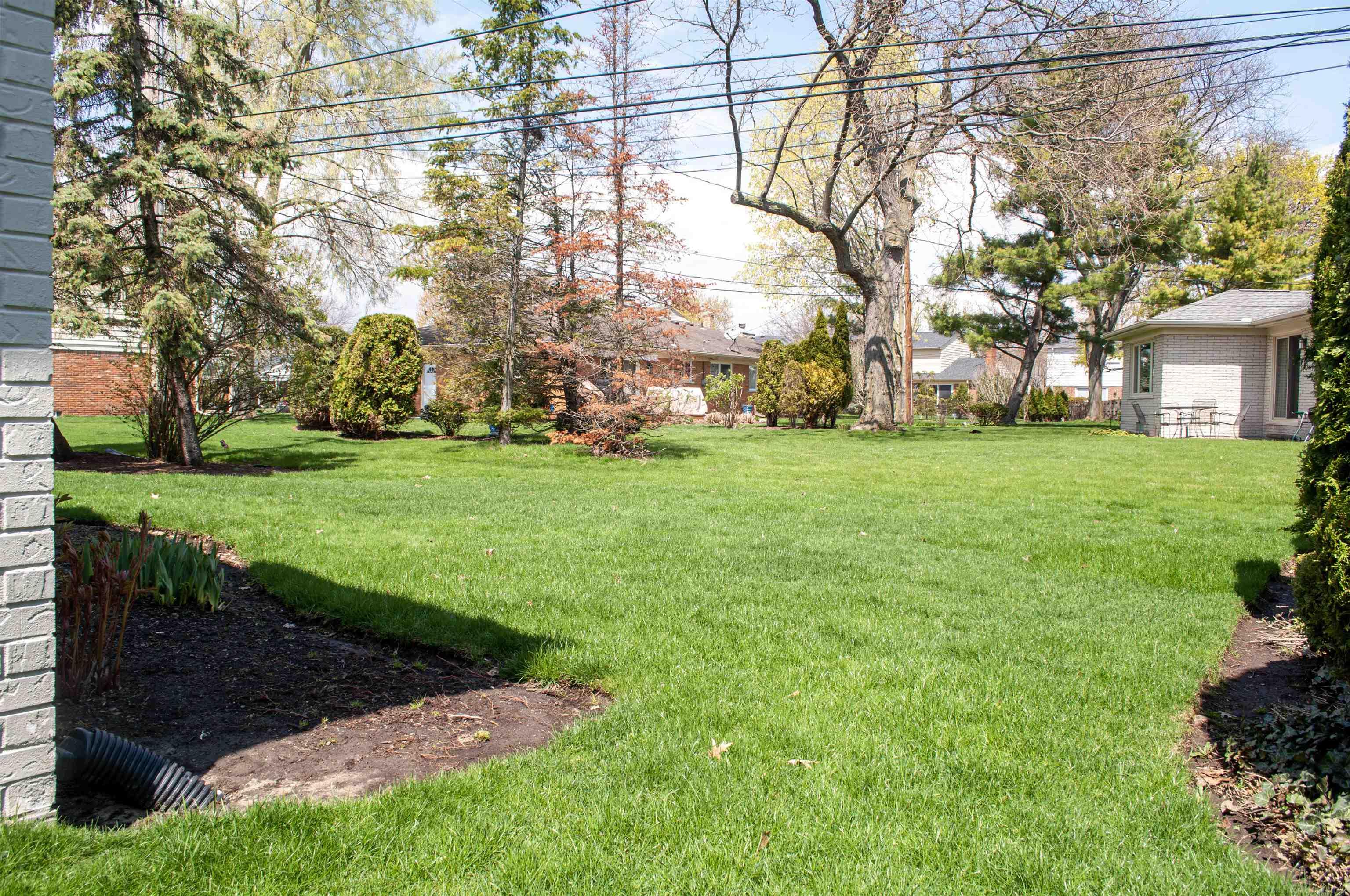 1010 Canterbury Road Grosse Pointe Woods, MI 48236 - Photo 59 of 65