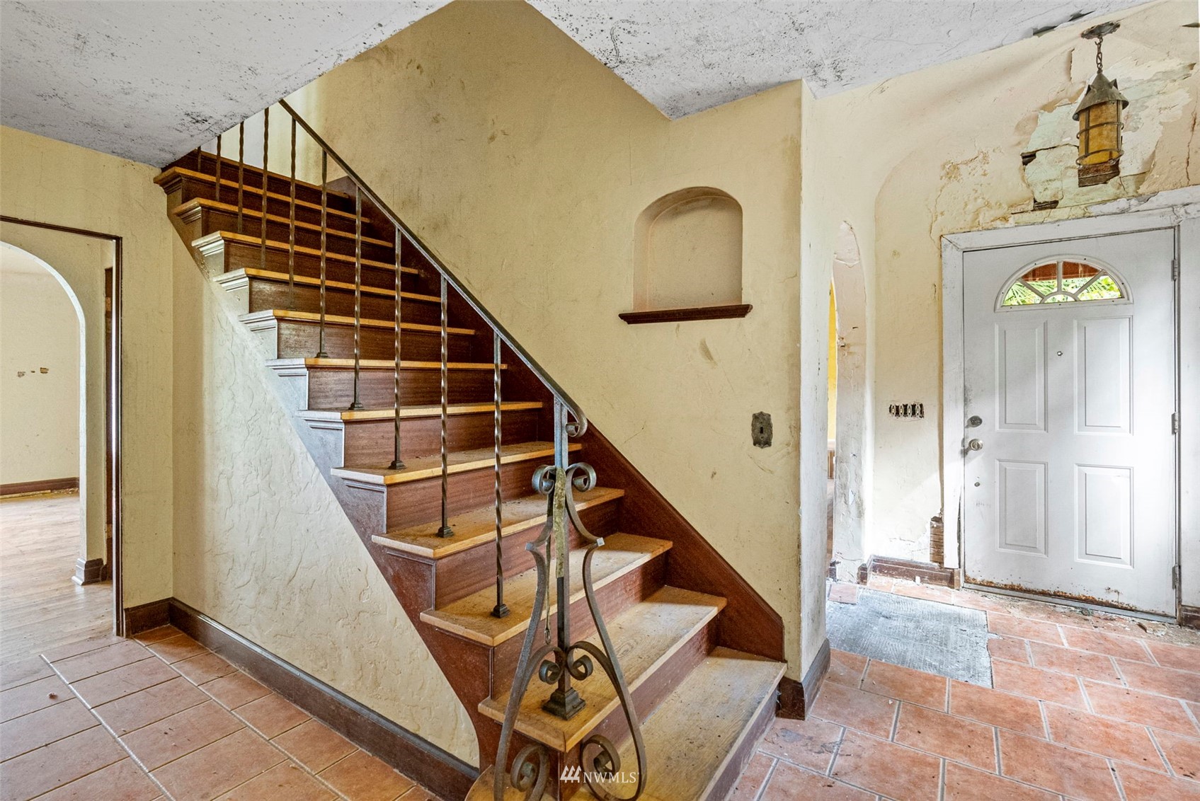 16601 Delano Road Southwest Lakebay, WA 98349 - Photo 13 of 31 workspace with wooden floor and windows