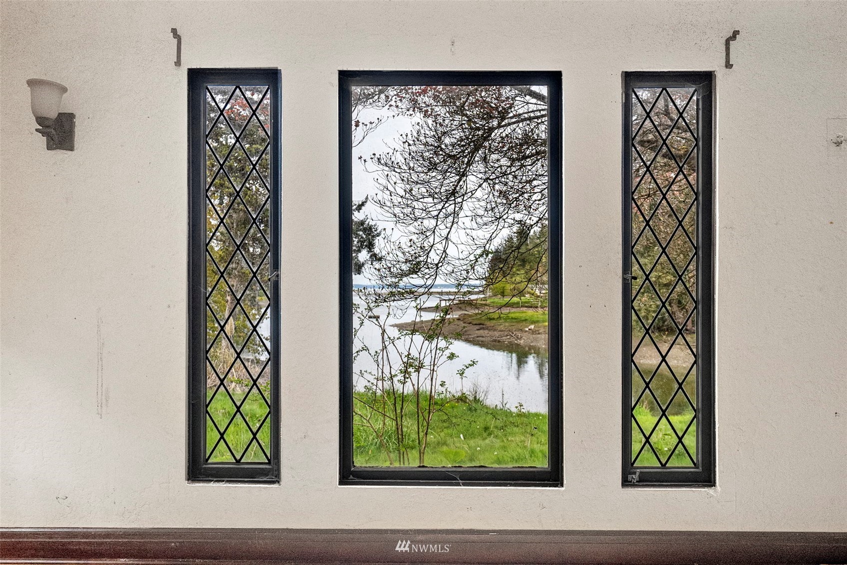 16601 Delano Road Southwest Lakebay, WA 98349 - Photo 15 of 31 a window with outside view