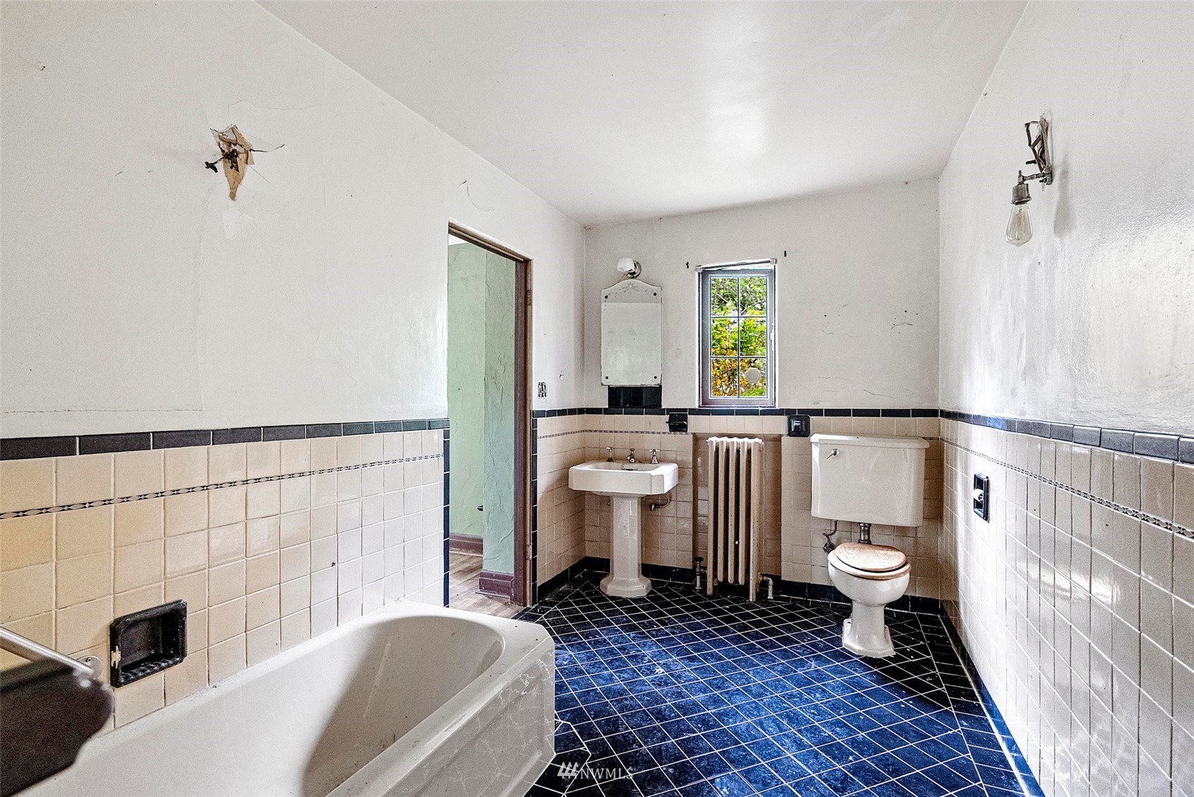 16601 Delano Road Southwest Lakebay, WA 98349 - Photo 16 of 31 a bathroom with a sink toilet and shower