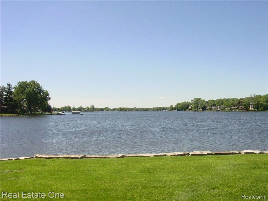 3875 East Commerce Road Commerce Township, MI 48382 - Photo 5 of 29 view from deck off dining room