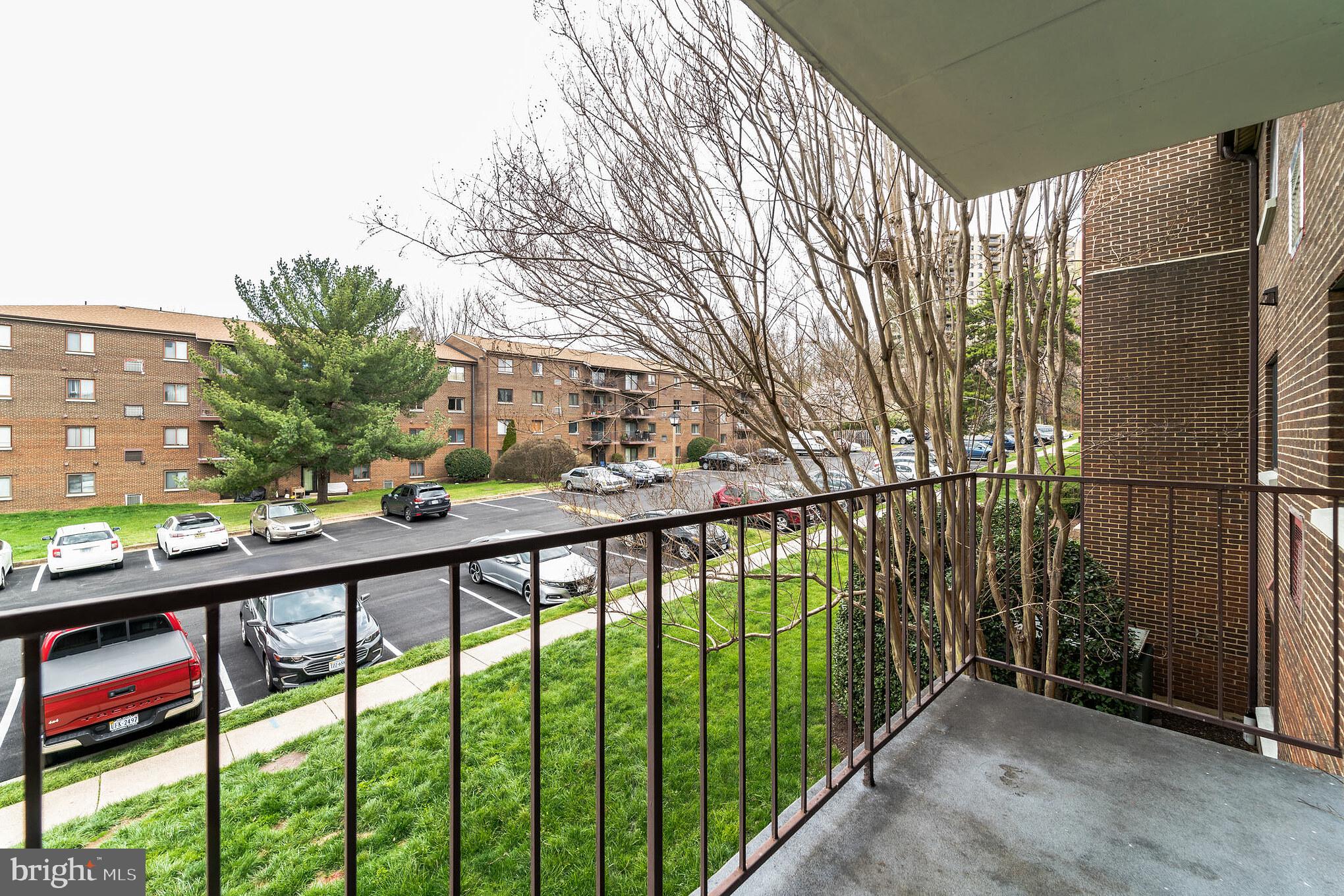 6240 Edsall Road, Unit 301 Alexandria, VA 22312 - Photo 26 of 28