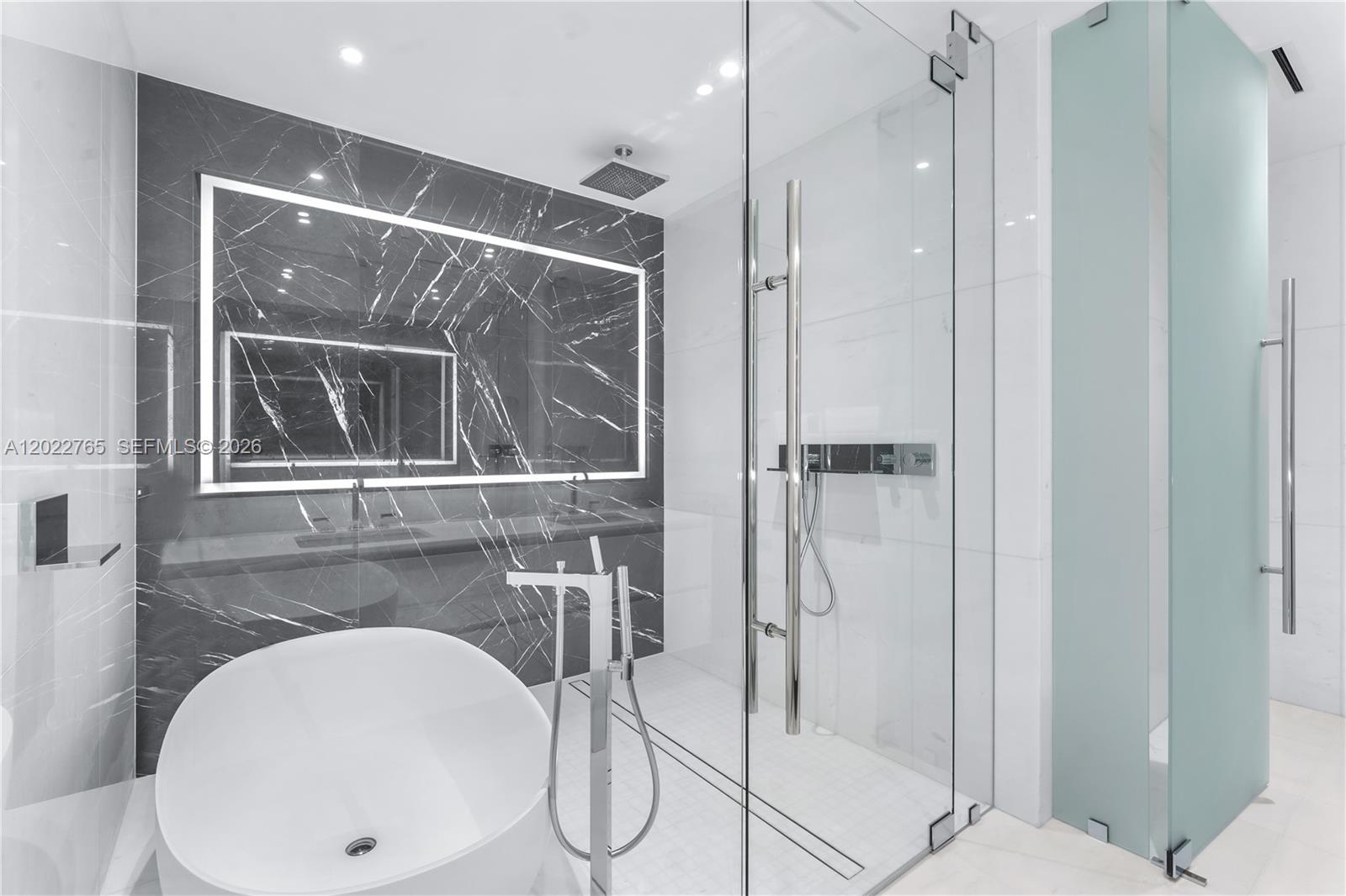 300 Biscayne Blvd Way, Unit 1802 Miami, FL 33131 - Photo 19 of 50