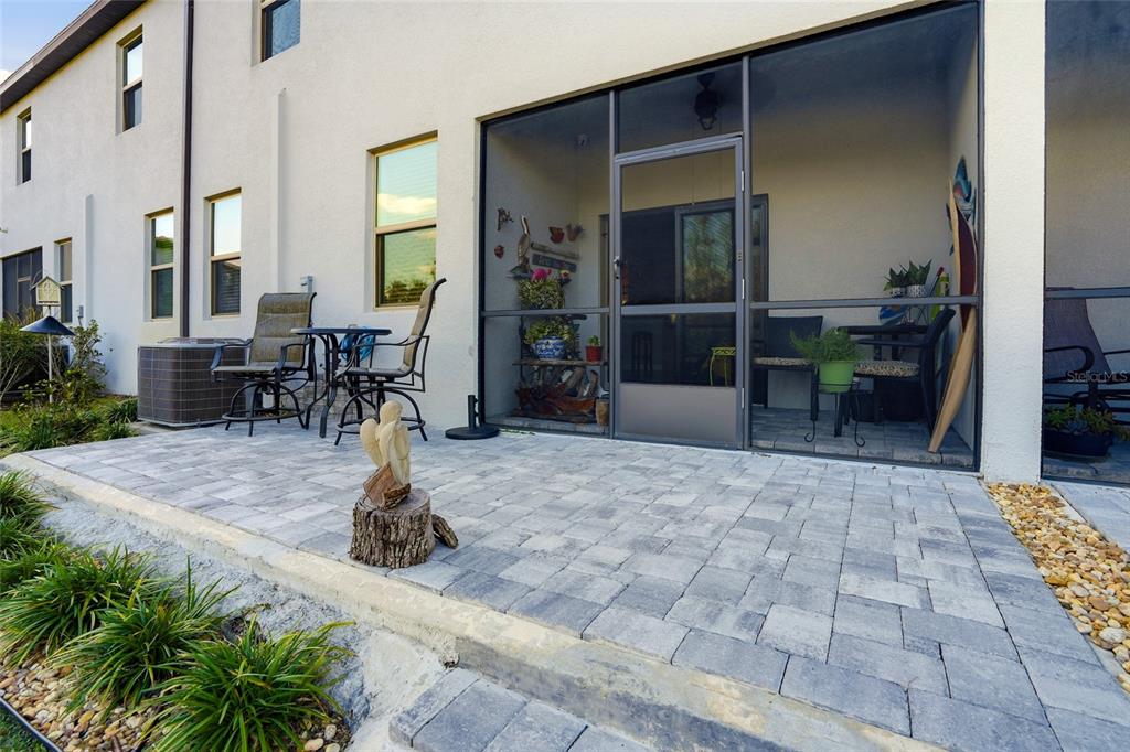 1370 White Fox Run Lutz, FL 33549 - Photo 35 of 49 a living room filled with furniture