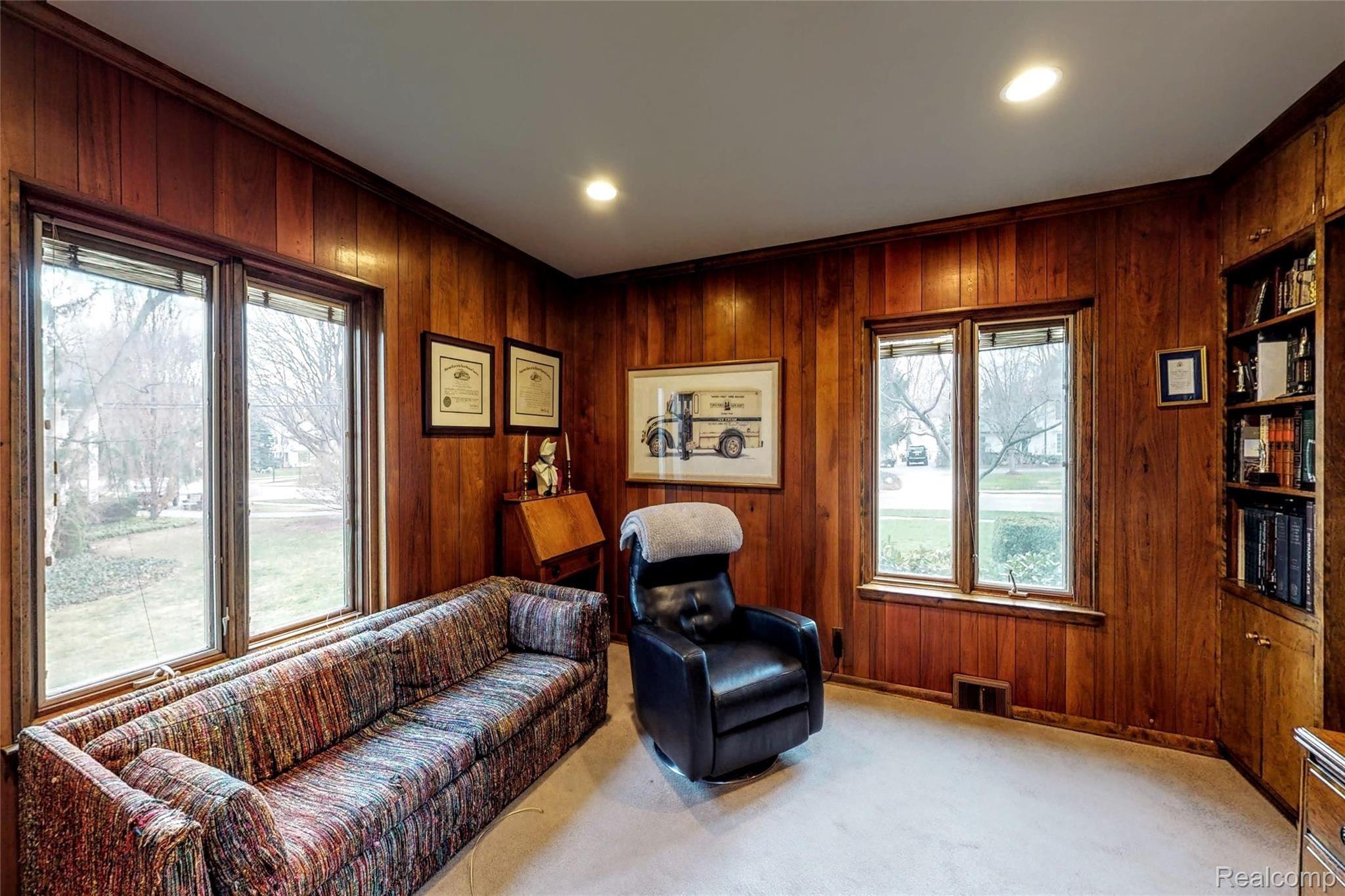 876 Covington Road Bloomfield Hills, MI 48301 - Photo 16 of 32 Office 2.jpg
