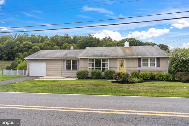 $308,000 | 483 Gehman Road, Barto, PA 19504