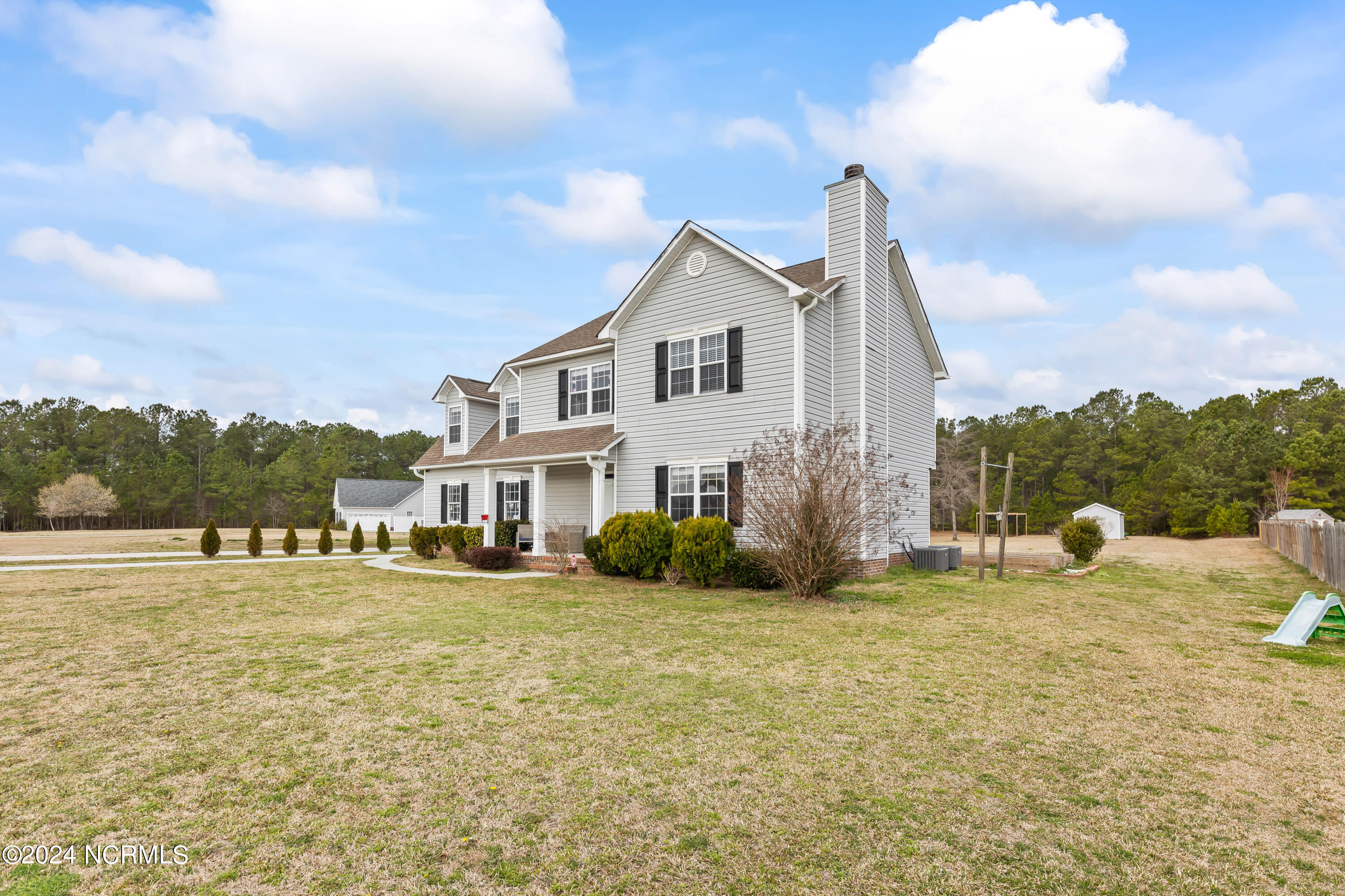 314 Trappers Road Hubert, NC 28539 - Photo 2 of 35 2