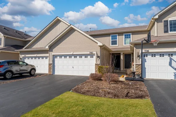 $299,999 | 740 Florence Street, Hampshire, IL 60140