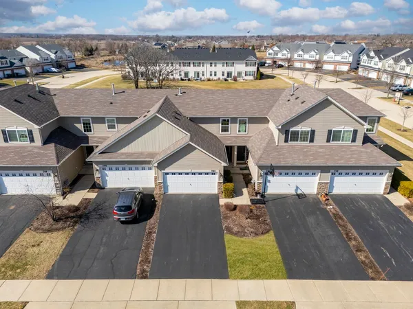 $289,999 | 740 Florence Street, Hampshire, IL 60140