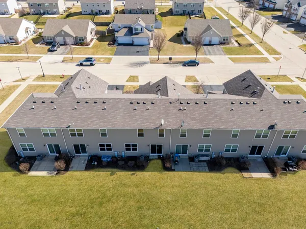 $289,999 | 740 Florence Street, Hampshire, IL 60140