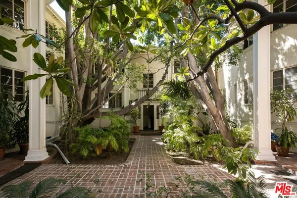 $3,150 | 1241 North Crescent Heights Boulevard, Unit 1247B, Los Angeles, CA 90046