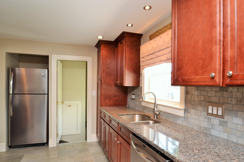 49 Bronx Road Boston, MA 02132 - Photo 12 of 24 Gallery Image 12