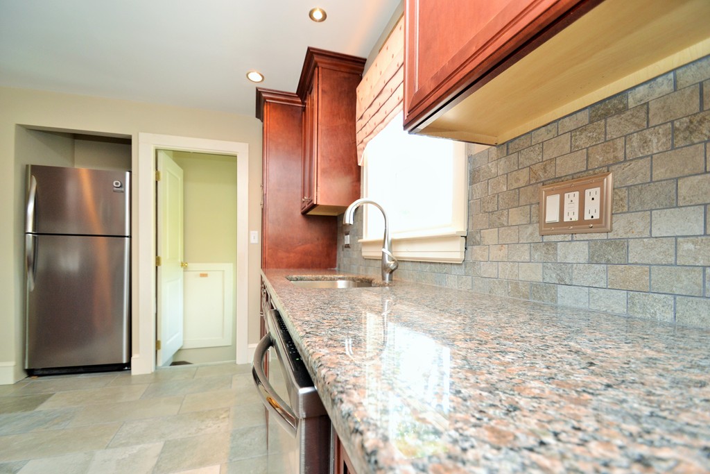 49 Bronx Road Boston, MA 02132 - Photo 13 of 24 Gallery Image 13