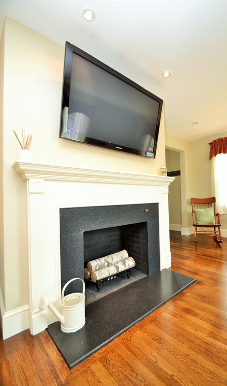 49 Bronx Road Boston, MA 02132 - Photo 6 of 24 Gallery Image 6