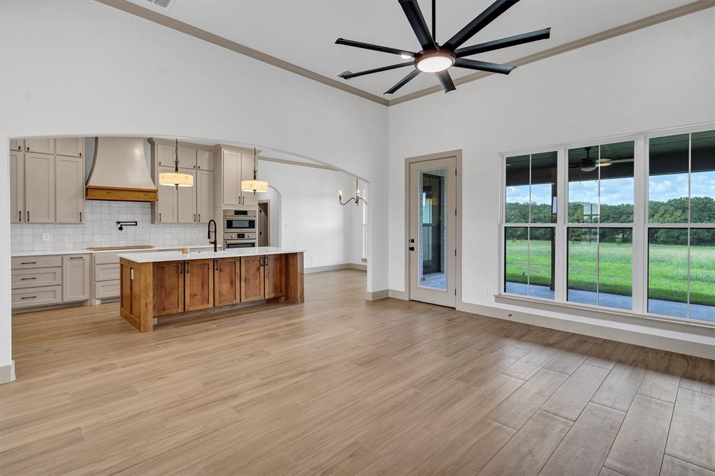 5006 Stover Way Granbury, TX 76049 - Photo 7 of 40