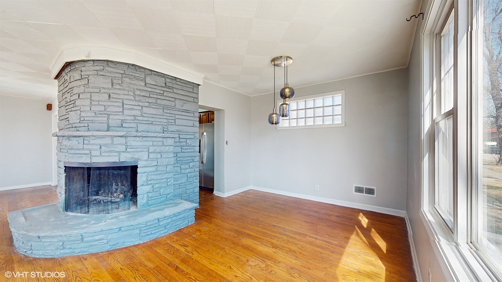 302 Lind Avenue Hillside, IL 60162 - Photo 6 of 30