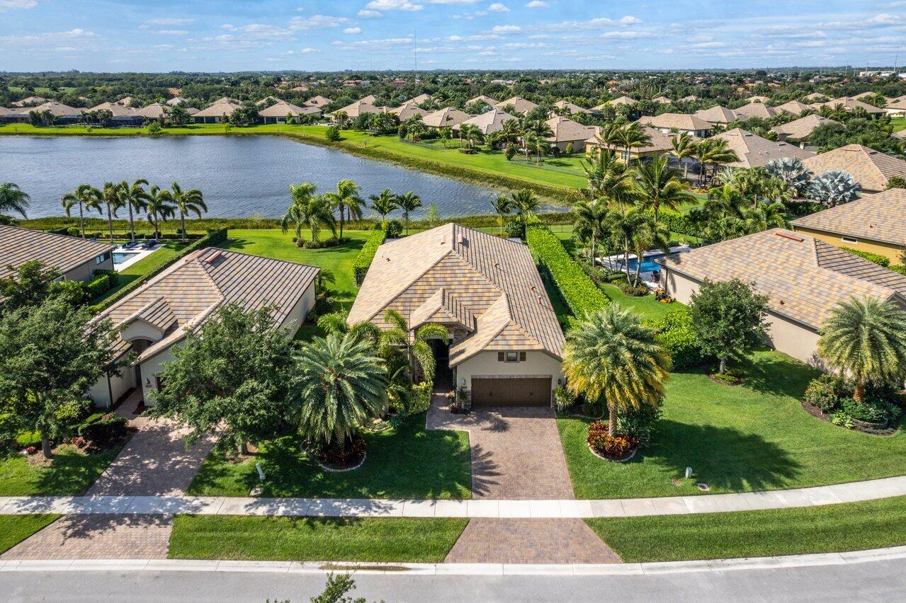 10784 Pisa Road Wellington, FL 33414 - Photo 34 of 39 036-10784PisaRoad-Wellington-FL-33414-SM