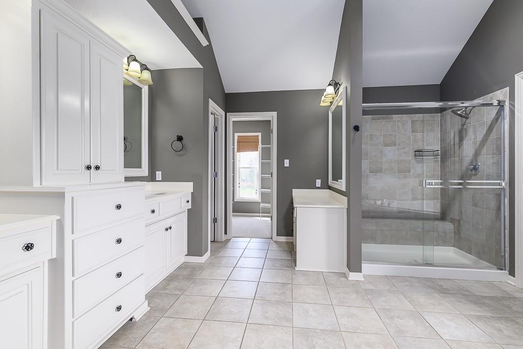 672 Everly Court Lansing, KS 66043 - Photo 18 of 38