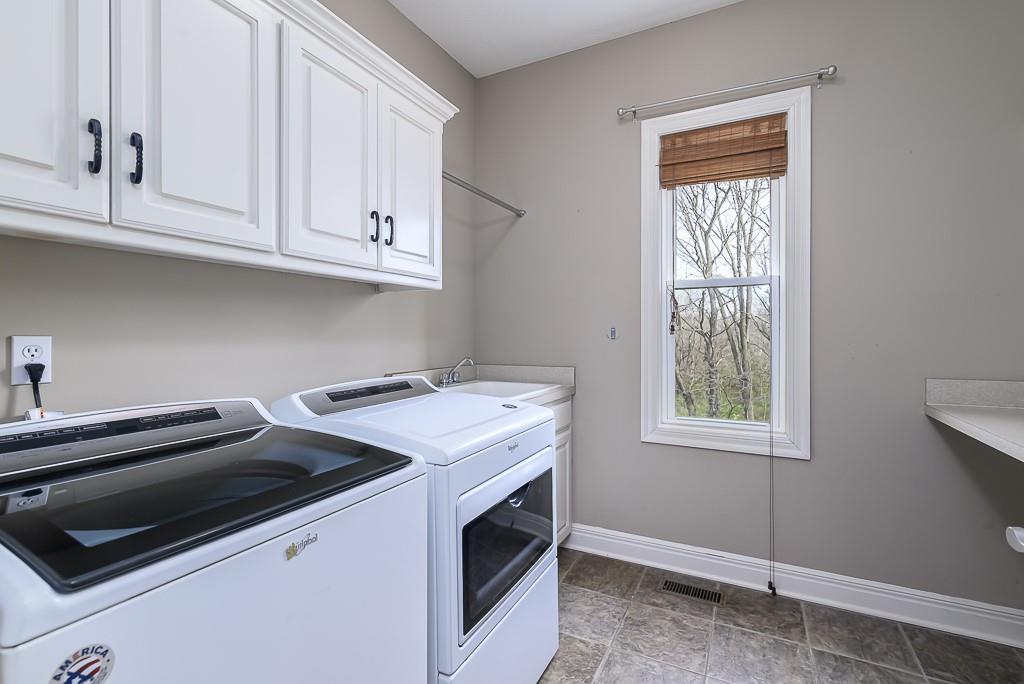 672 Everly Court Lansing, KS 66043 - Photo 9 of 38